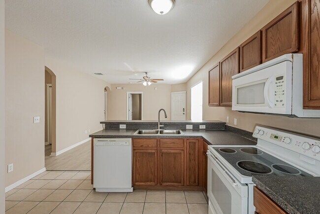 Building Photo - 7455 Oxford Garden Cir