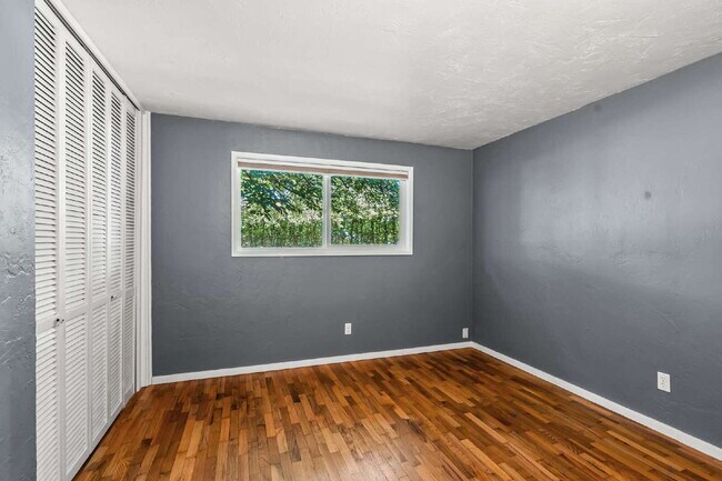 Building Photo - Charming 4-Bedroom Ashland Home with ADU, ...