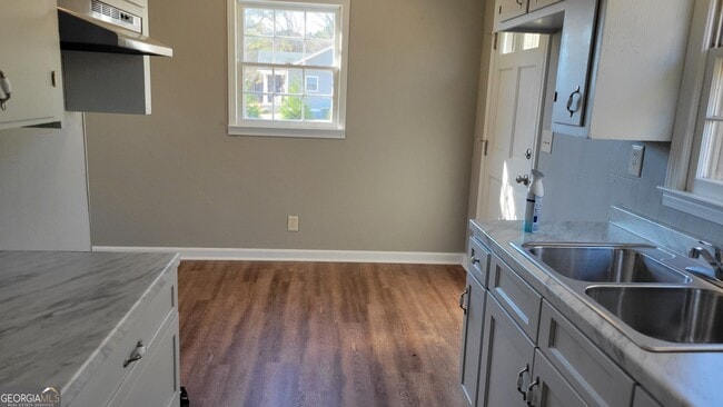 Building Photo - 130 Bowman Rd