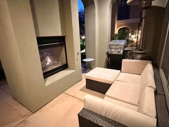 Building Photo - 4155 Via Mattina