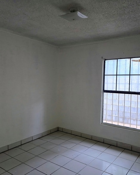 Building Photo - 2016 S India Ave