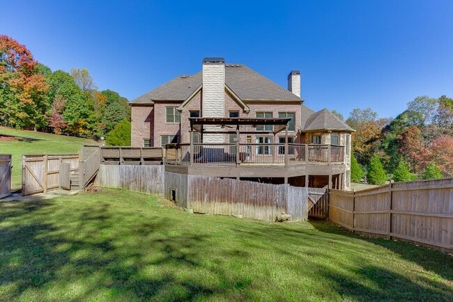 Building Photo - 940 Chateau Forest Rd