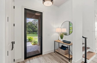 Building Photo - 726 Ellwood Ave