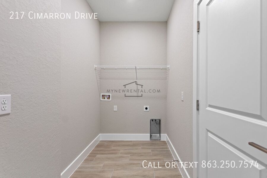 Building Photo - 217 Cimarron Dr