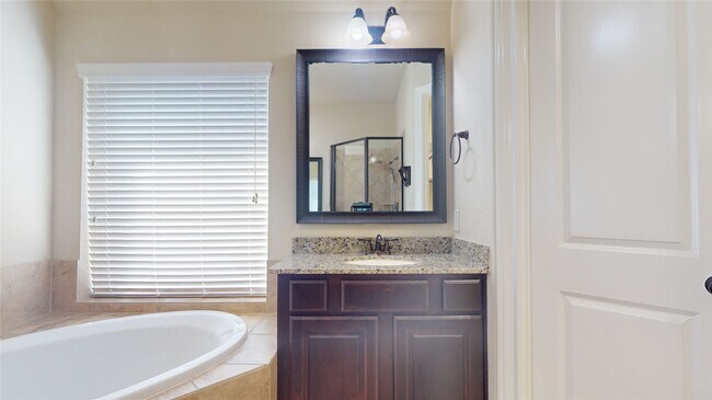 Building Photo - 29127 Crested Butte Dr