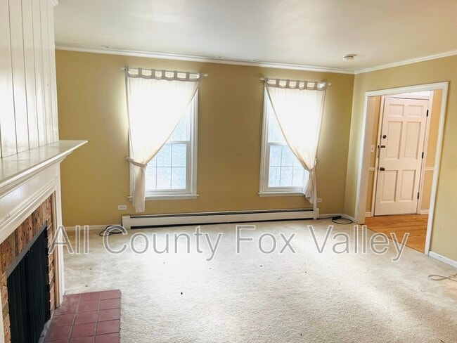 Building Photo - 762 E Hillside Ave