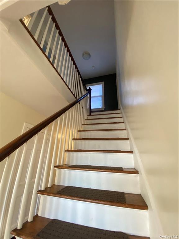 Building Photo - 130 NY-17K