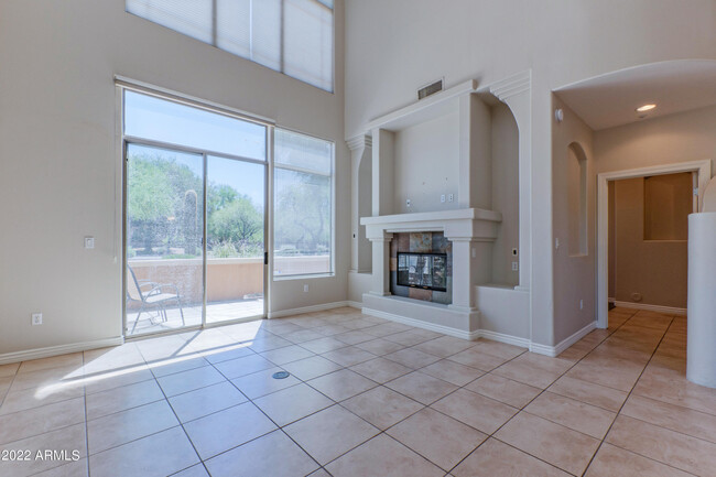Building Photo - 14450 N Thompson Peak Pkwy