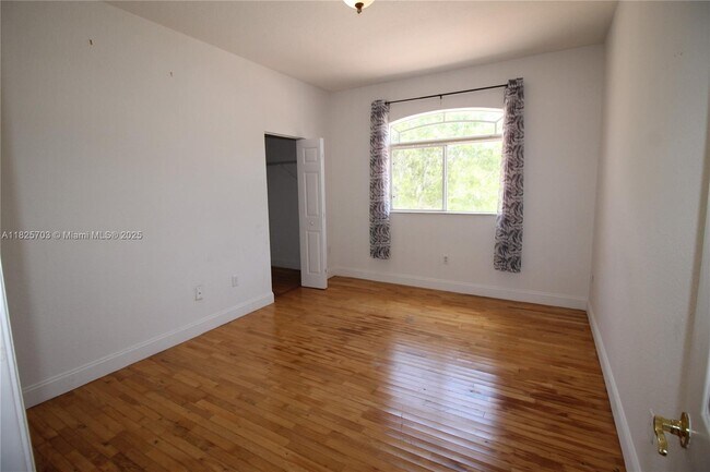 Building Photo - 20732 SW 87th Ct