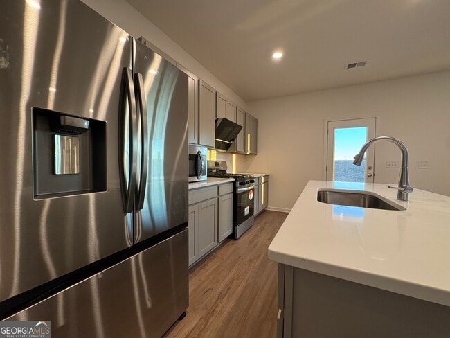 Building Photo - 102 Lavender Cir