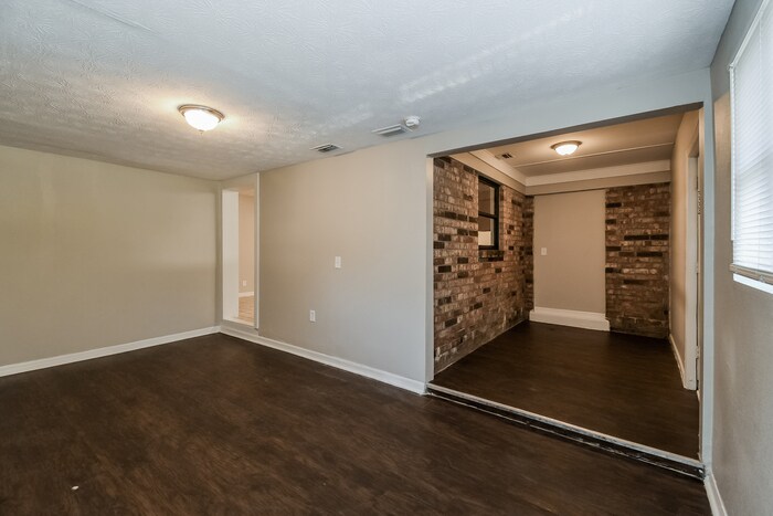 Building Photo - 3086 W 18th St