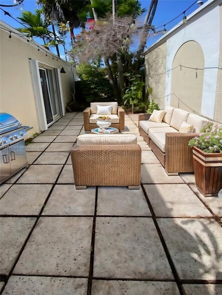 Building Photo - 9834 SW 222nd Ter