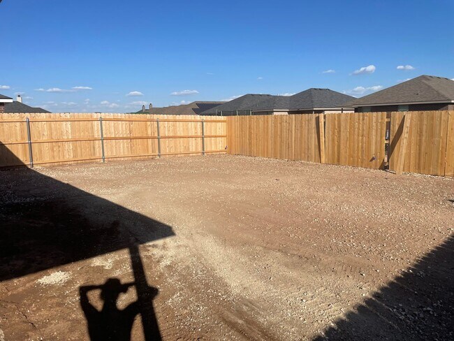 Building Photo - 3 bed/2 bath: Bell Farms AVAILABLE AUGUST!