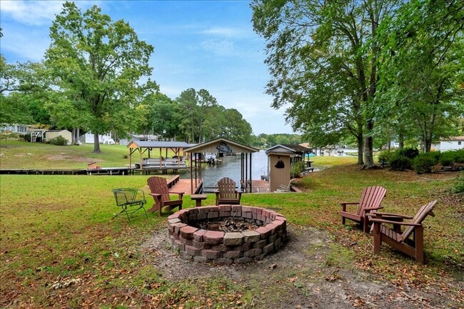 Building Photo - Welcome to Your Lake Gaston Getaway!
