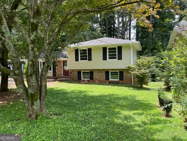 Building Photo - 3616 Santa Fe Trail