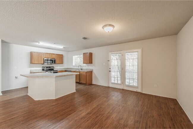 Building Photo - 10325 Bear Hollow Dr