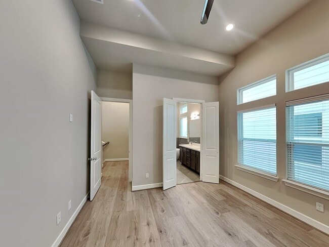 Building Photo - 6343 Paddington Bnd Dr