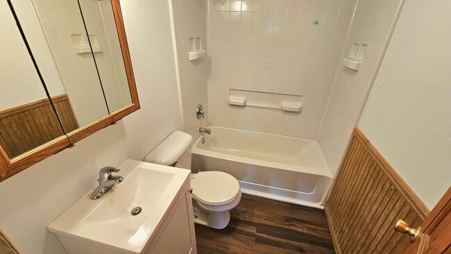 Building Photo - Welcome to this charming 2-bedroom home in Mansfield, OH.