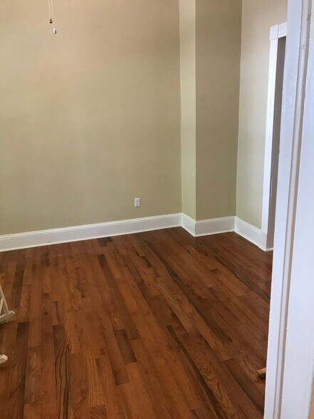 Building Photo - 41 Montgomery Ave