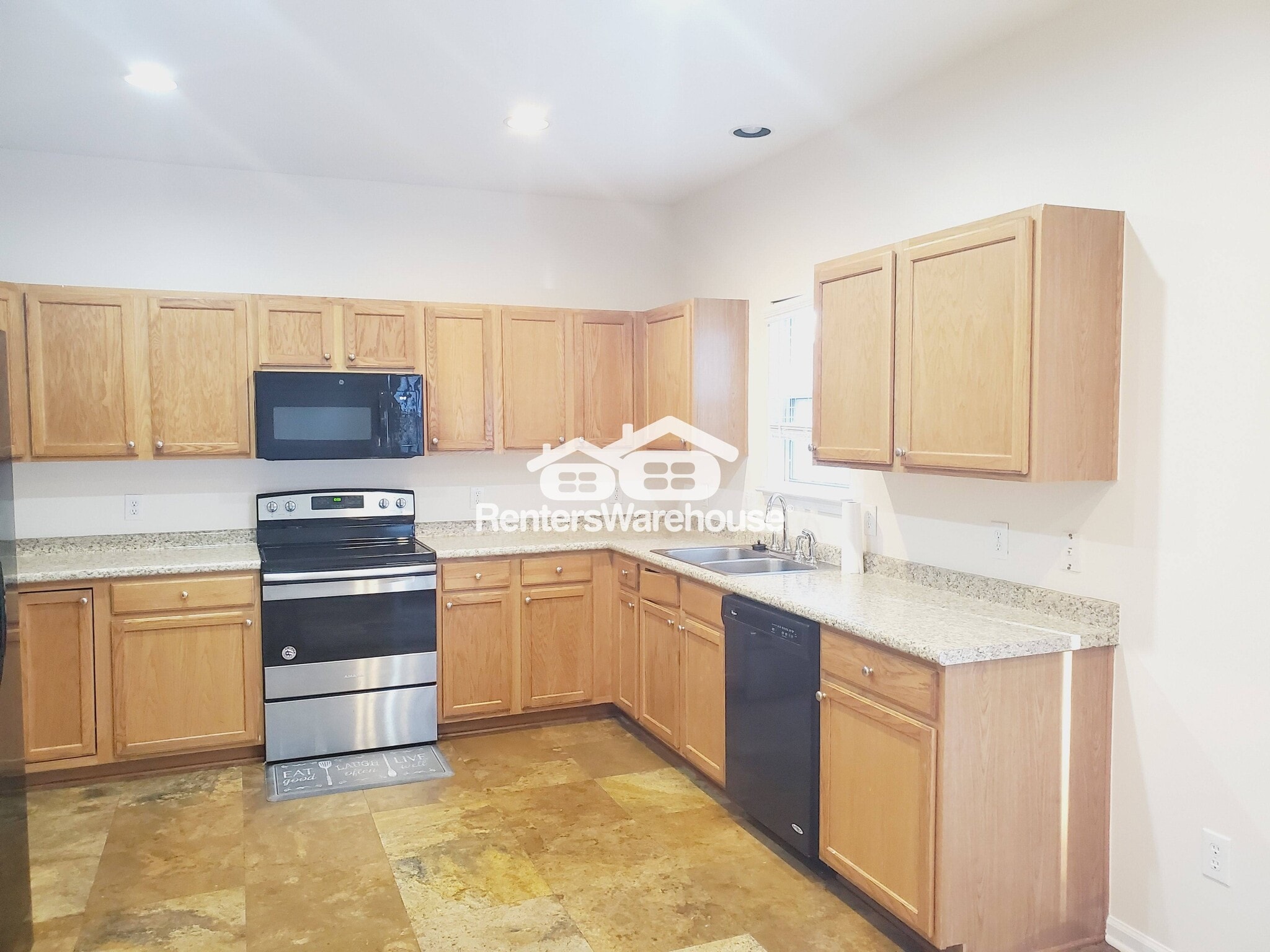 Building Photo - 7711 Parkside Dr