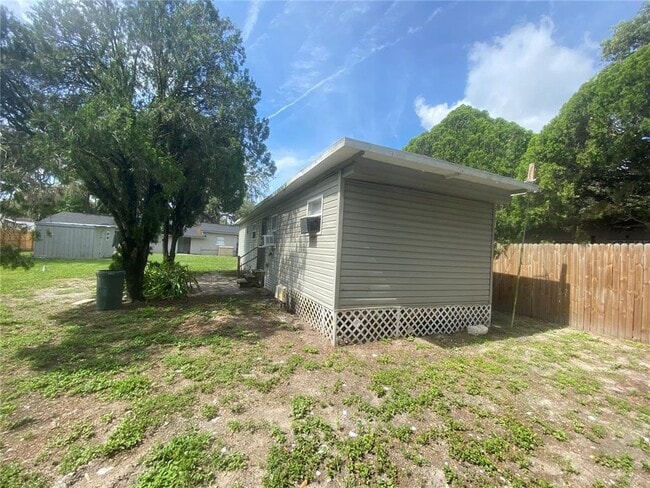 Building Photo - 38313 Tucker Rd
