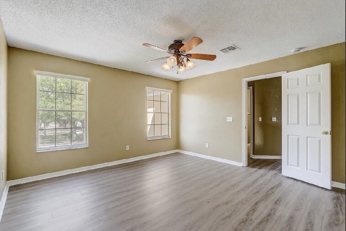 Building Photo - 112 Ivy Brook Ct