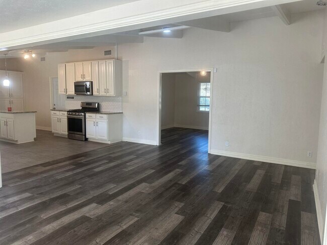 Building Photo - 4103 Berwick Dr