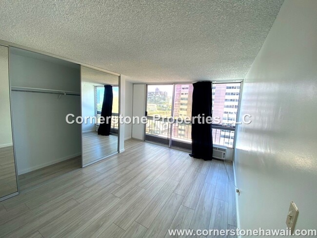Building Photo - 775 Kinalau Pl