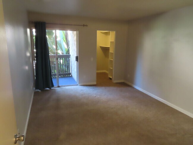 Building Photo - 6406 Friars Rd