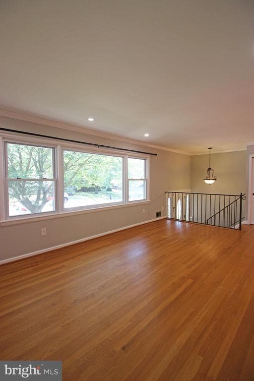 Building Photo - 102 Yeonas Dr SE