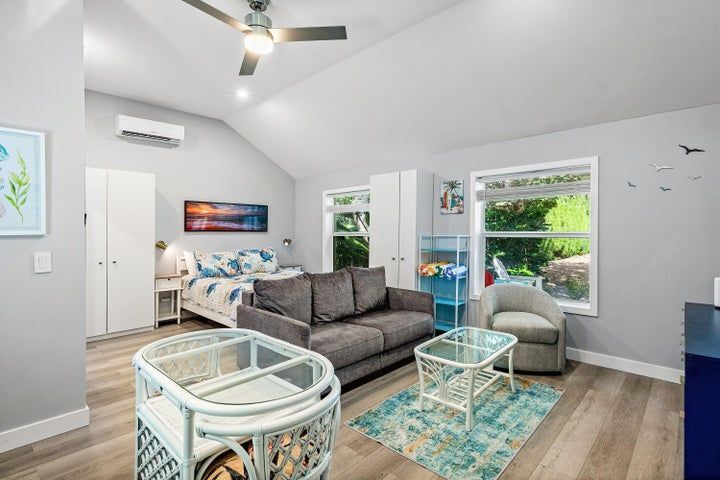 Building Photo - 72 S Ocean Blvd