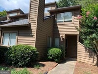 Building Photo - 2004 Parkaire Crossing