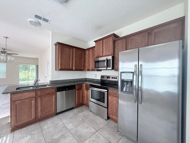 Building Photo - 650 Servia Dr
