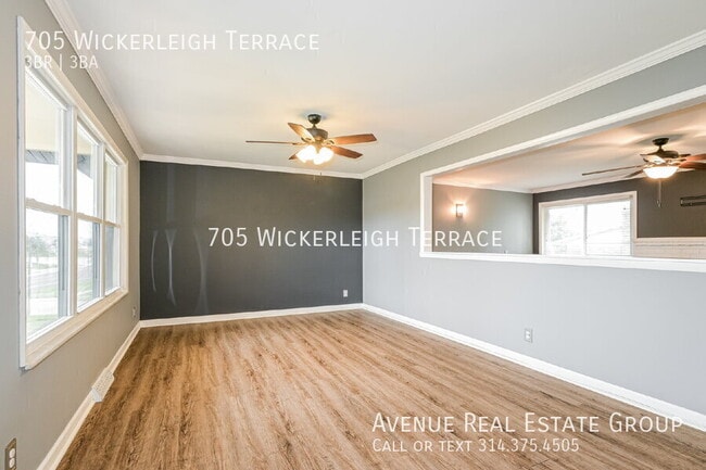 Building Photo - 705 Wickerleigh Terrace