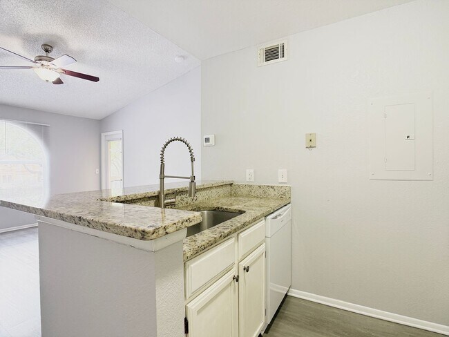 Building Photo - Limited-Time Offer! Sign a lease by July 1, 2026, and receive ½ off your second month’s rent! Pri...
