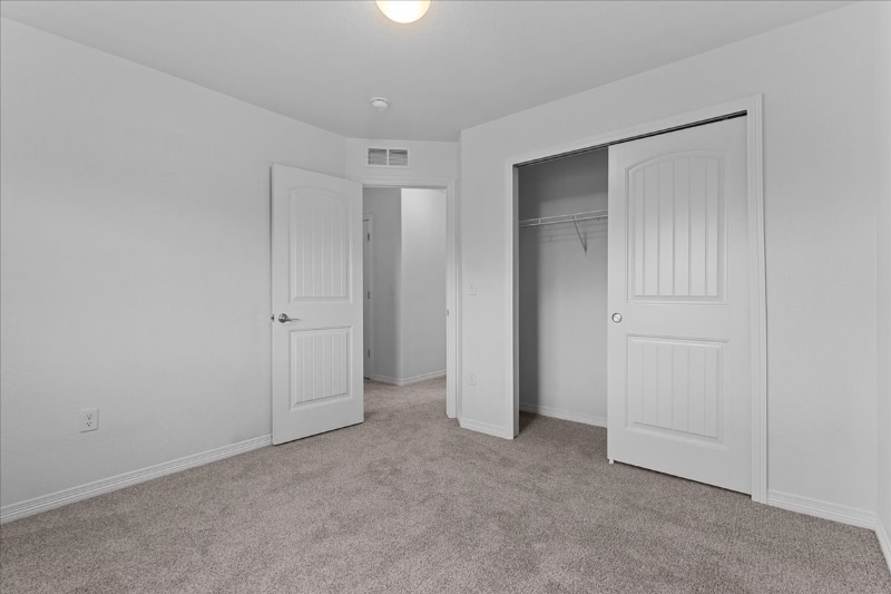 Building Photo - 1848 Castle Hill Dr