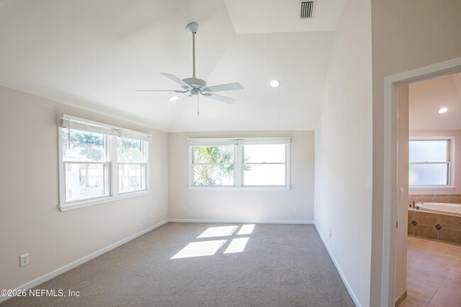 Building Photo - 2008 Ocean Dr S