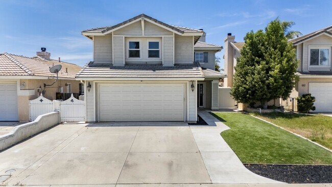Building Photo - 39535 Oak Cir