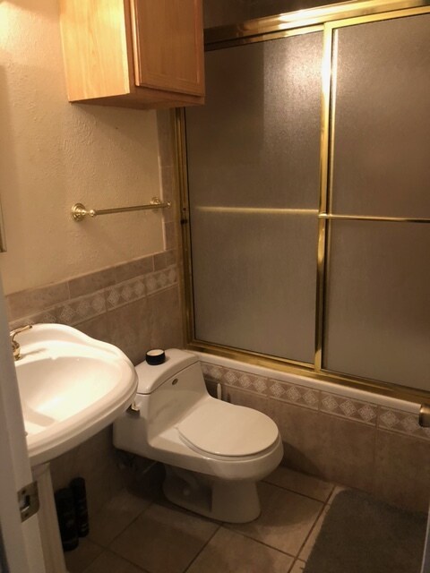 Building Photo - 545 Sundown Ln