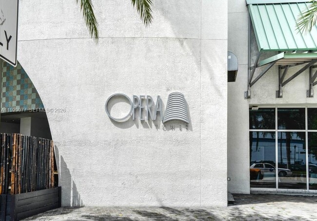 Building Photo - 1750 N Bayshore Dr