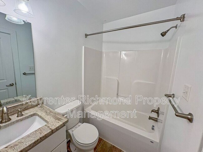 Building Photo - 1311 Perry St