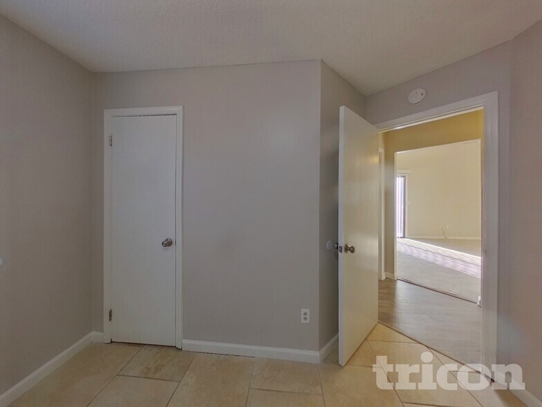 Building Photo - 8168 Fort Lee Trail