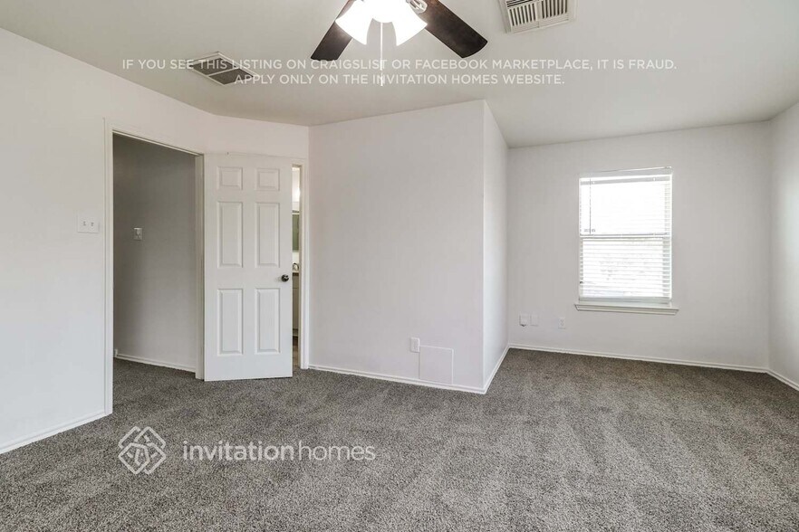 Building Photo - 20735 Desert Shadows Ln