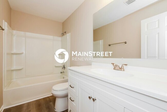 Building Photo - 3 Bedroom Pet-Friendly Home in MONROE, NC with Main Street Renewal