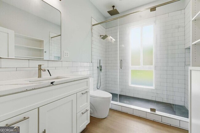 Building Photo - 850 Ormewood Ave SE