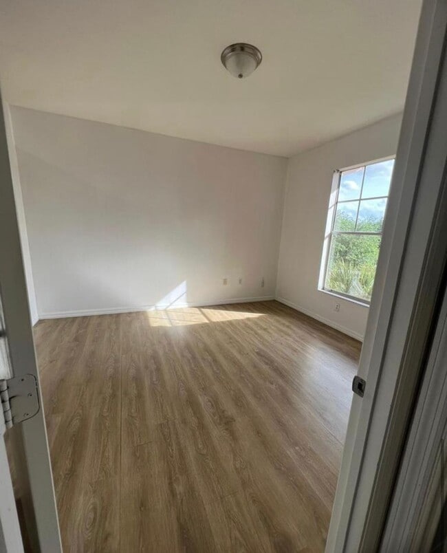 Building Photo - 5548-6306 Metrowest Blvd, Orlando