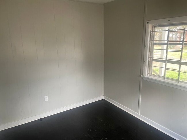 Building Photo - 2934 Randolph St