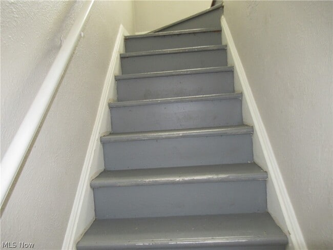 Building Photo - 4413 W 187th St