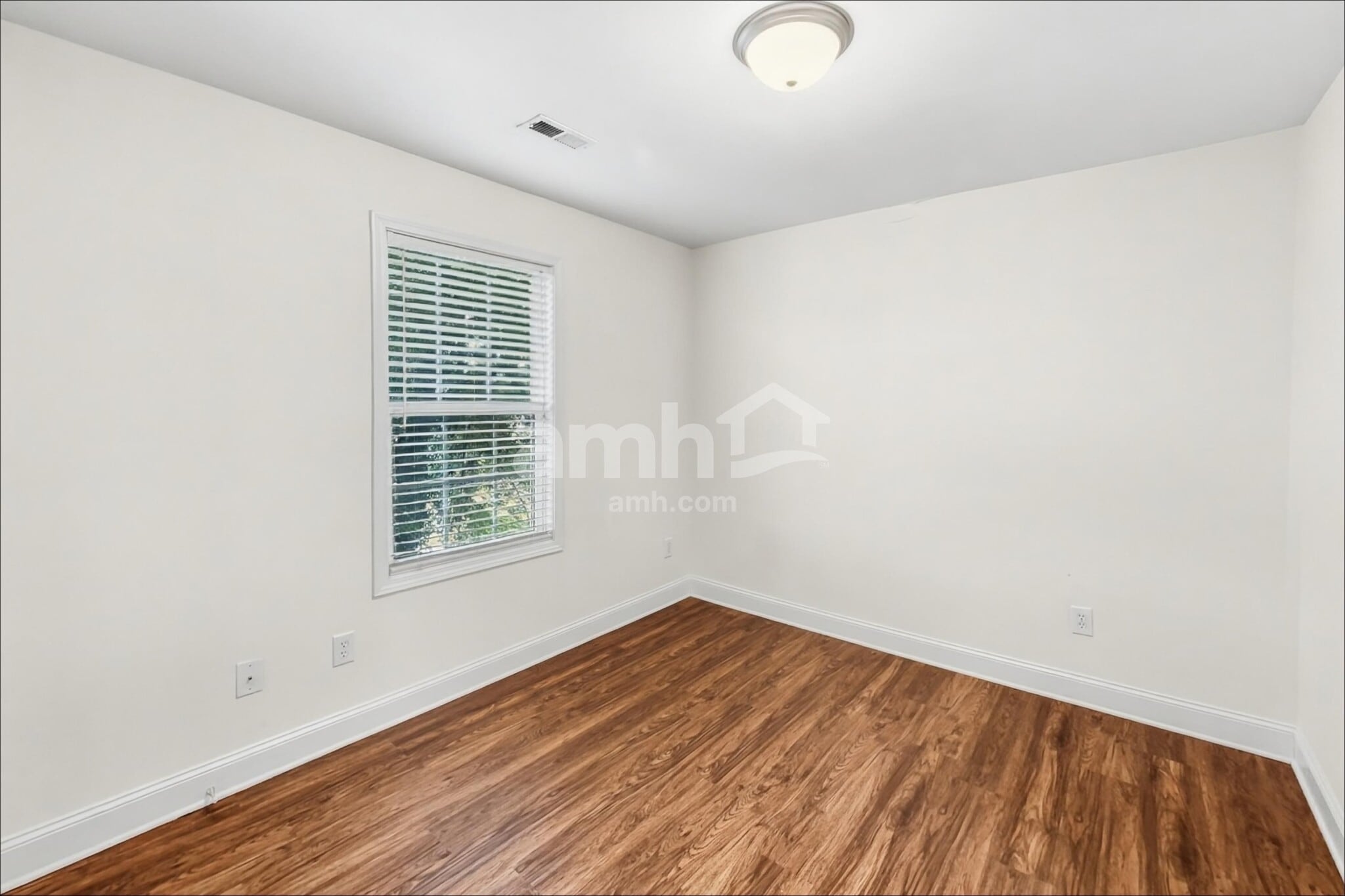 Building Photo - 1706 Antebellum Dr
