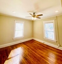 Building Photo - 688 Linwood Ave NE